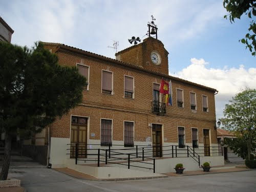 Ayuntamiento De Carriches