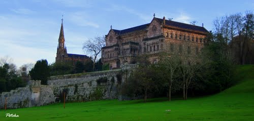 Palacio De Los Marqueses De Comillas (merece La Pena Ampliar)