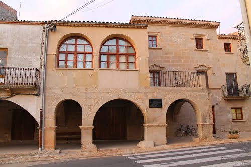 Vilanova De Bellpuig: Casa De La Vila