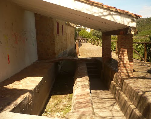 UNO DE LOS LAVADEROS