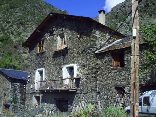 ANTIGUA CASA EN NORIS