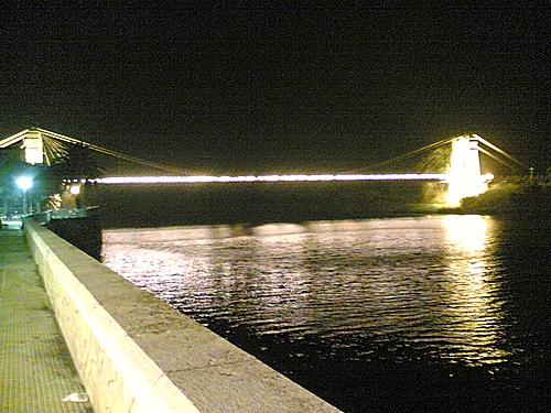 Pont Penjant De Nit