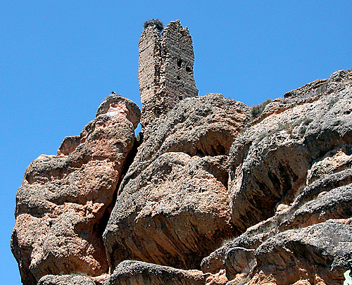 AUTOL (Valle Del Cidacos- LaRioja). 2005.  07. Ruinas Del Castillo.