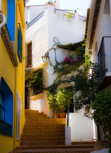 Calle De Sube Y Baja