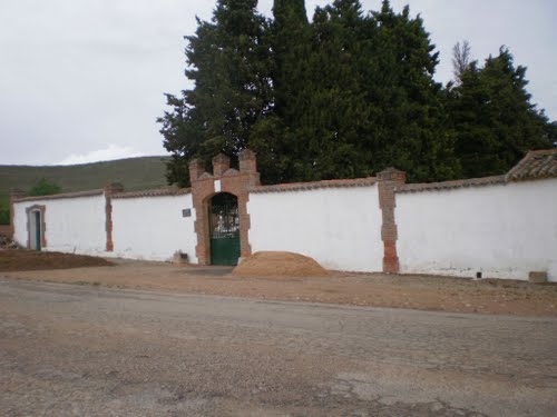 Cementerio De Benegiles, Zamora
