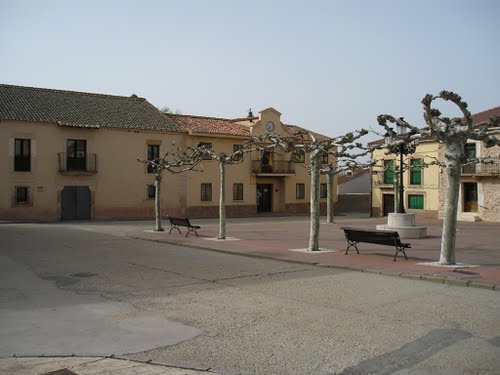 Plaza España,el Ayuntamiento De Boceguillas