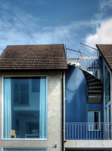 El Cielo Es El LÃmite. Detalle Del Hotel Porto Cabana - The Sky Is The Limit. Porto Cabana Hotel Details. A Carballa, Cabana De Bergantiños (A Coruña) España - Spain · © Francisco Dos Santos