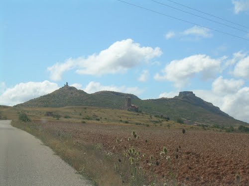 Castro Castillo E Iglesia De Lara