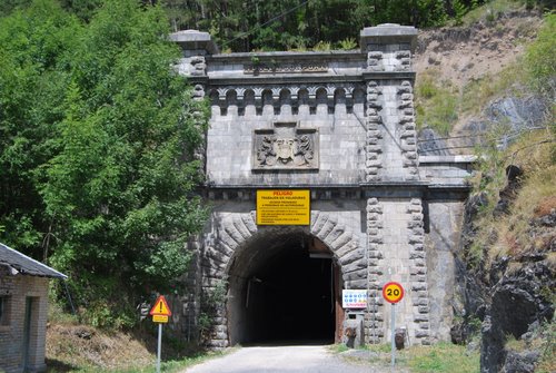 Tunel Ferroviario Internacional Del Somport En Canfranc