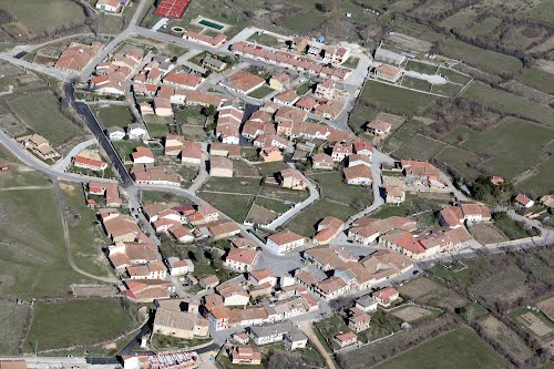 Vista Aérea De Cerezo De Arriba