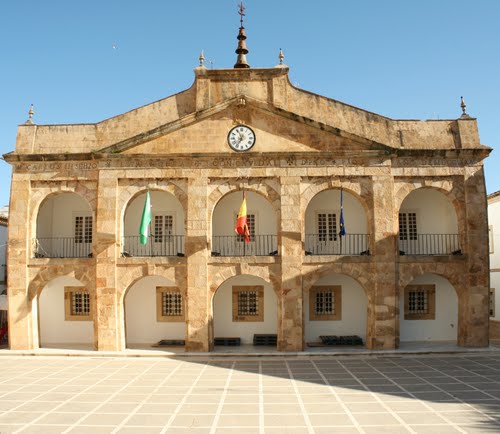 Ayuntamiento de Cortes De La Frontera imagen de fachada