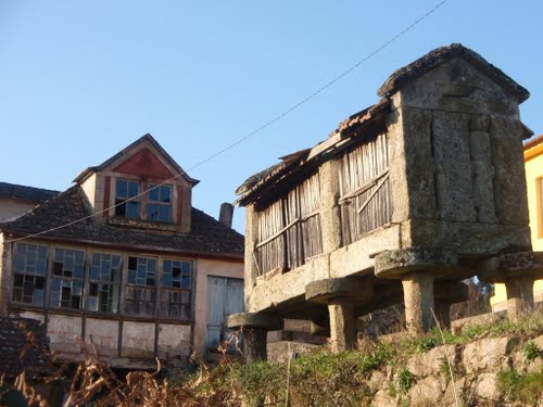 Ayuntamiento de Crecente imagen de fachada