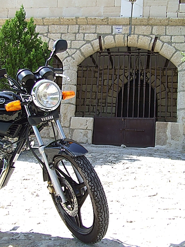 Cubillas De Cerrato. Puerta De La Iglesia