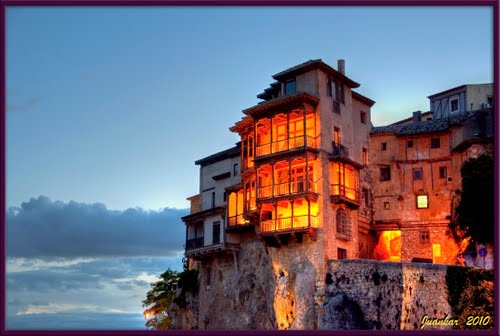 Cuenca Al Atardecer