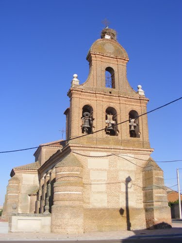 Ayuntamiento de Donhierro imagen de fachada