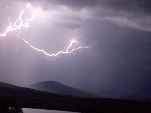TORMENTA SOBRE EL EMBALSE DEL ATAZAR