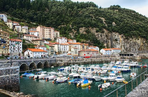 PUERTO DE ELANTXOBE - BIZKAIA