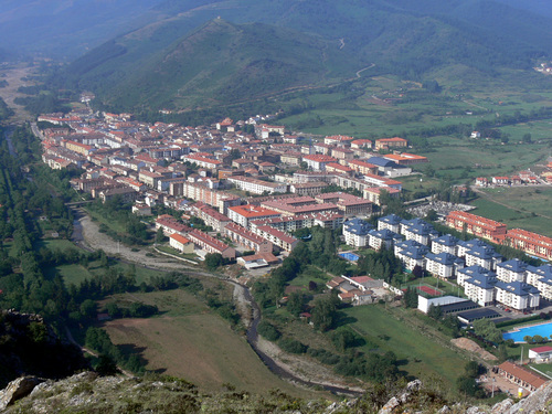 Ayuntamiento de Ezcaray imagen de fachada