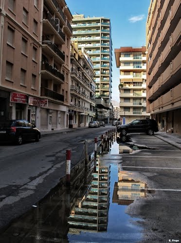 Reflejos Callejeros O El Futuro De Las Playas.