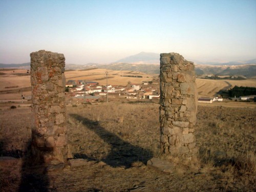 Los Pingotes, Fuentes De Magaña Y El Moncayo