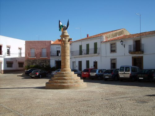 Ayuntamiento de Garciaz imagen de fachada