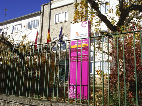 I.E.S. VÃA DE LA PLATA - GUIJUELO - SALAMANCA - PAÃS LEONÉS - REGIÓN LEONESA- REINO DE LEÓN - ESPAÑA