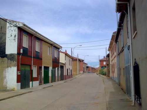 Calle Real. Gusendos De Los Oteros -- RegiÃ³n Leonesa