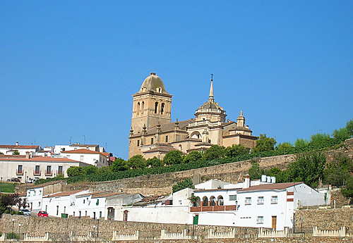 Ayuntamiento de Jerez De Los Caballeros imagen de fachada