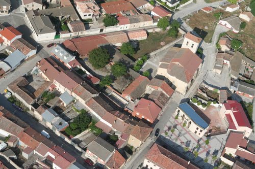 Ayuntamiento de La Parrilla imagen de fachada