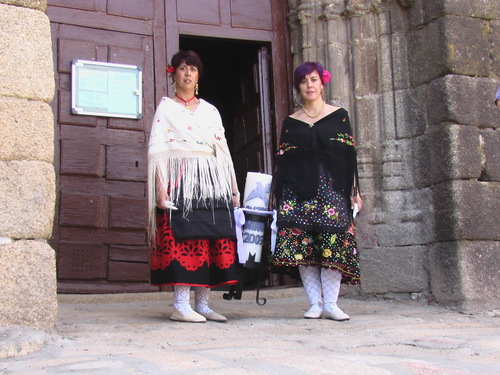 Mayordomas Cristo 2005 (Elia Y Ana)