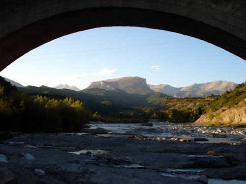 Ayuntamiento de Laspuna imagen de fachada