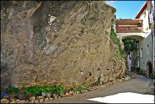 C/ CENTRAL AL PEU DE LA GRAN ROCA