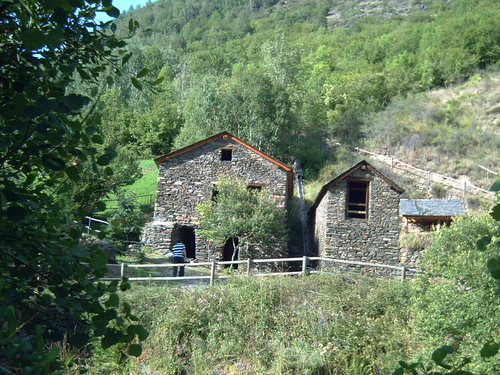 AREU, MOLI, SERRADORA I CENTRAL DE LLUM.