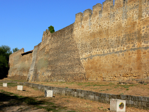 CAMINO DE SANTIAGO (2008). MANSILLA DE LAS MULAS (León). Murallas (sXII).