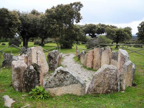 Dolmen De Montehermoso