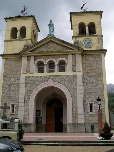 Iglesia Parroquial De Panes, Asturias