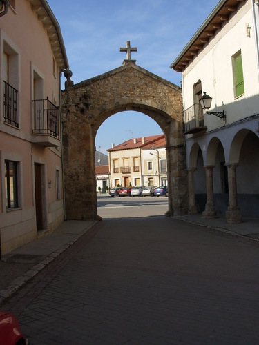 Arco De Pesquera De Duero