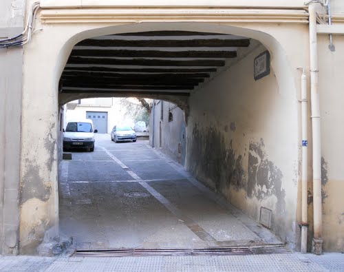 Bellpuig: AccÃ©s A La PlaÃ§a De L´Oli