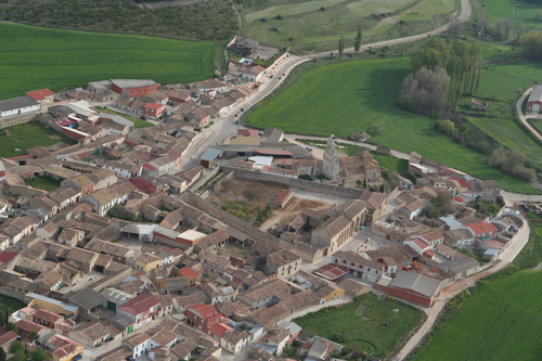 Vista Aérea Del Convento De Las Dominicas De San Cebrian De Mazote