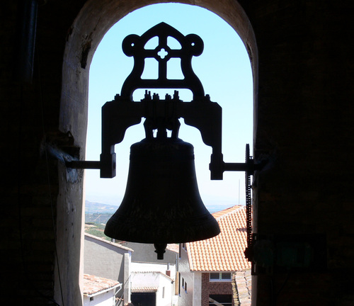 SOJUELA-Campana De La Torre De La Iglesia De Santa MarÃa Del Pópulo (sXVI-XVII).