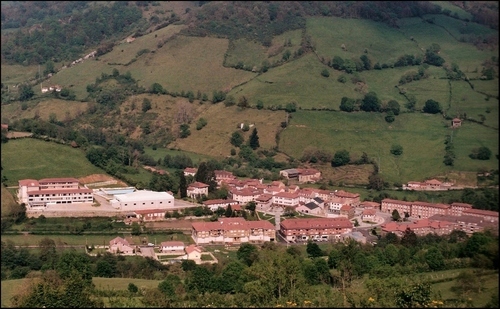 Ayuntamiento de Teverga imagen de fachada