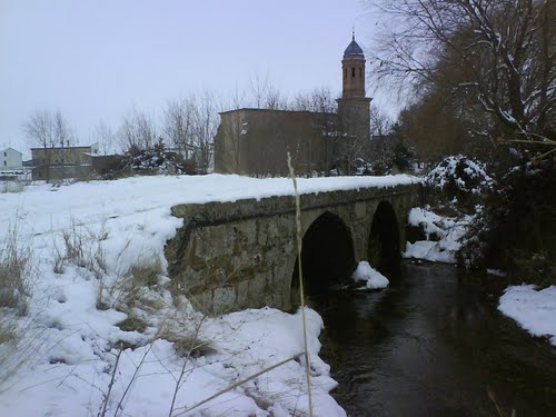 Puente Sobre El RÃo