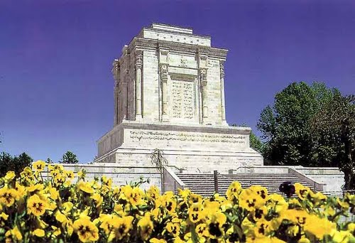 Ayuntamiento de Tous imagen de fachada