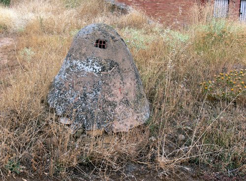 TUDELILLA (Rioja Baja-La Rioja). 2009. 09. Respiradero De Bodega.