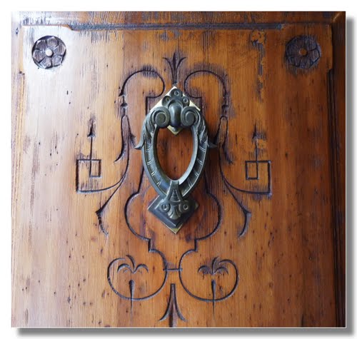 Portone Finemente Intarsiato