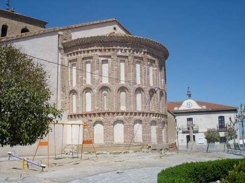 Villar De Gallimazo, Iglesia Y Ayto.