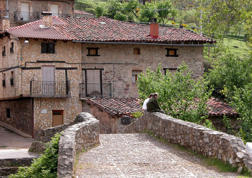 Ayuntamiento de Villavelayo imagen de fachada