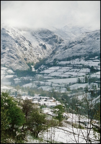 Villabre, Capital De Yernes Y Tameza.